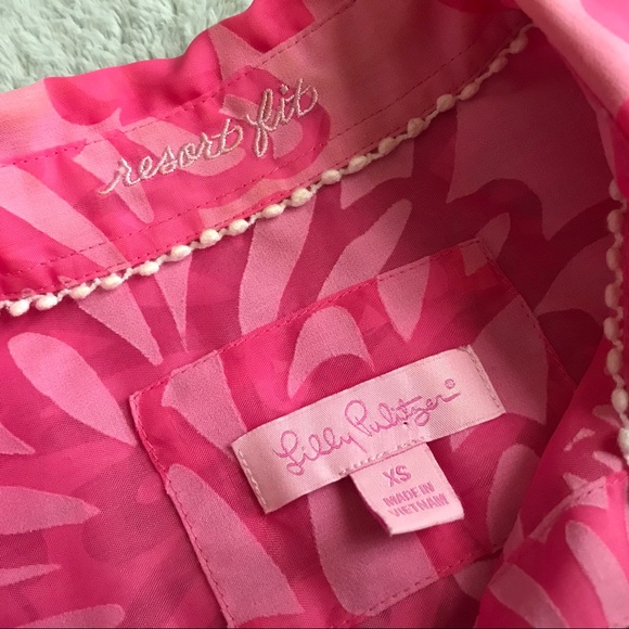 Lilly Pulitzer Eliot Resort Pink Floral Button Top - Picture 3 of 8